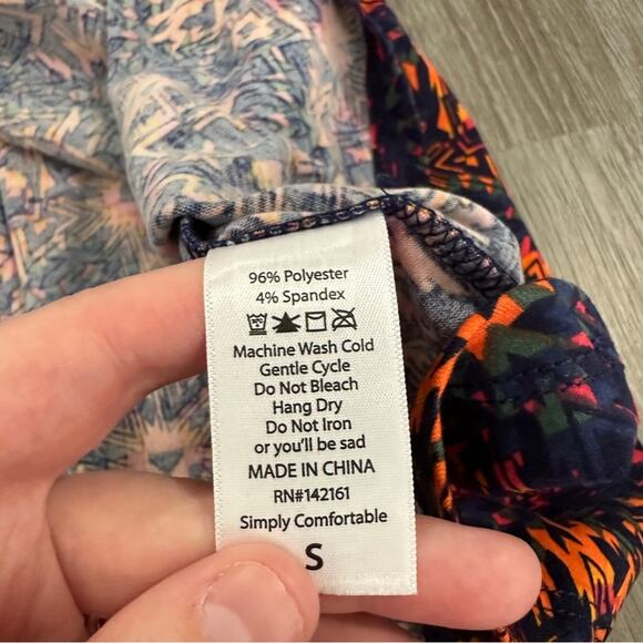 LuLaRoe Madison Navy Blue & Orange Abstract Print A-Line Mini Skirt Size S - Picture 4 of 7